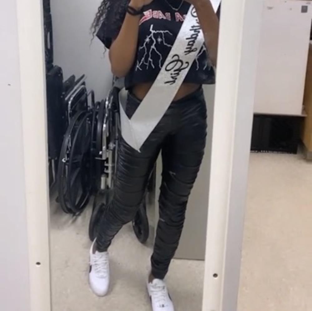 Meet your Posher, Mikiyah